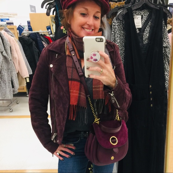 Meet your Posher, Bonnie - Picture 1 of 5